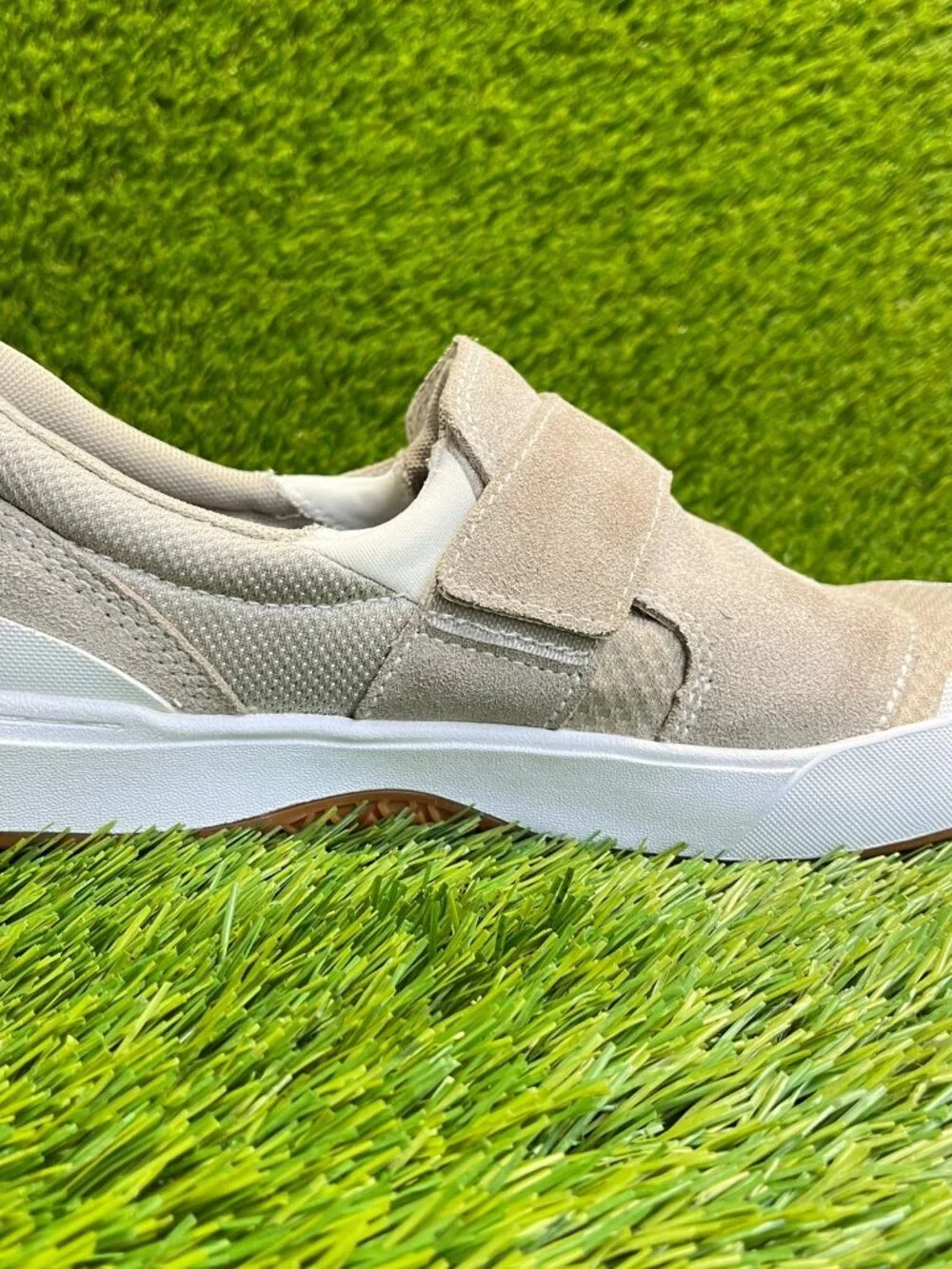 Vans Slip-On EXP Pro Mens Size 8 Beige White Athletic‎ Skateboard Shoes Sneakers